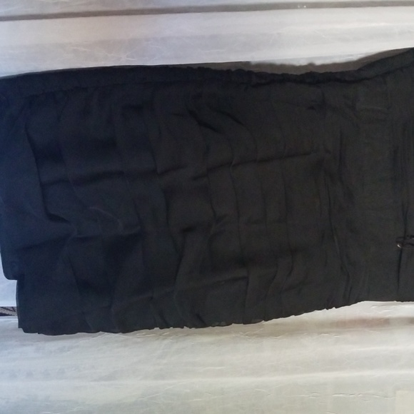 Black Monique Lhuillier bridesmaid dress - Picture 3 of 6